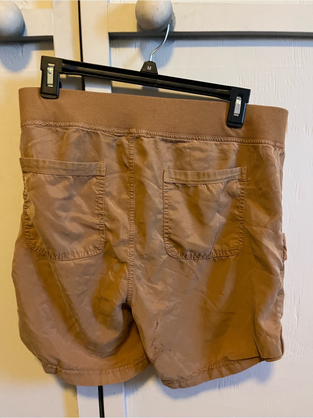 Women’s Utility Cargo Shorts in Tan with Elastic Waistband - Picture 2 of 2